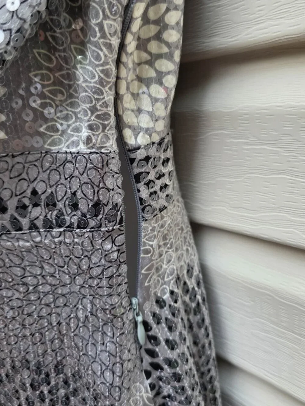 Tory Burch Wendy Silk Sequin Tunic Dress Top Gray Silver Size 8 Party Cocktail